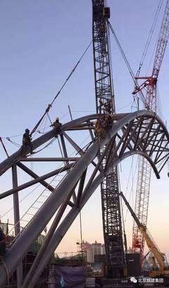 城建铁军决战凤凰之舟 东海之滨再现壮美&ldquo;凤凰&rdquo;